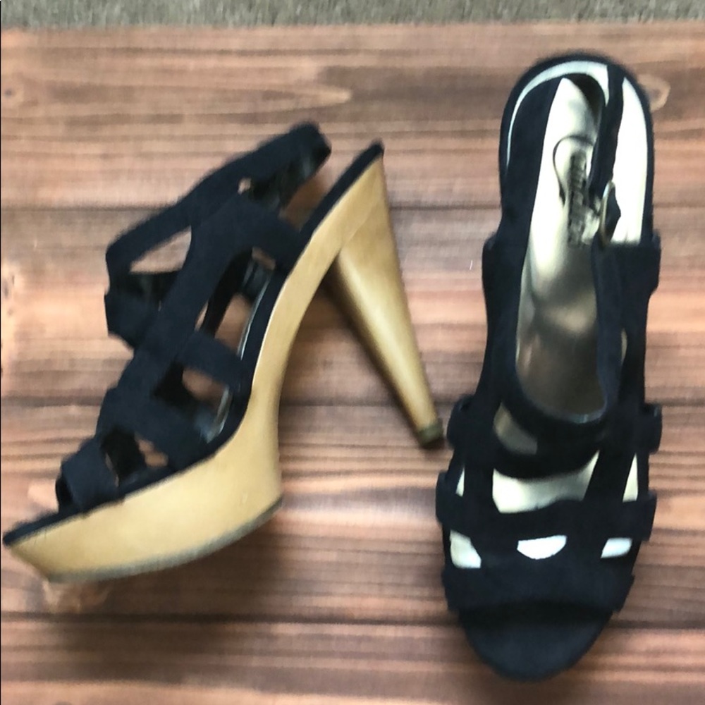 Shoes - Picture 2 of 3